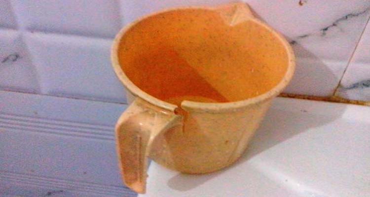 പൊട്ടിയതോ,നിറം മങ്ങിയതോ ആയ മഗ്ഗുകൾ കളയല്ലേ