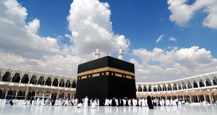 വിലക്കപ്പെട്ട ആകാശങ്ങൾ