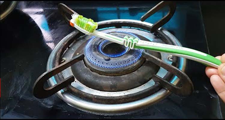 ബ്രഷ് ഇങ്ങനെ ചെയ്യുന്ന ട്രിക്ക് അറിയാതെ പോകല്ലേ